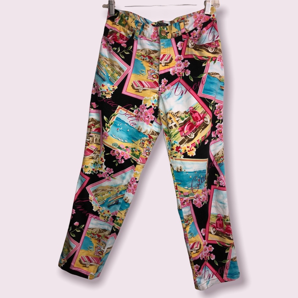 NYC MultiColored Cityscape Barbie Inspired Capri Pants size 2